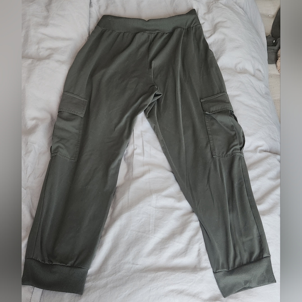 Sincerely Jules Olive Green Cargo Joggers Size Large